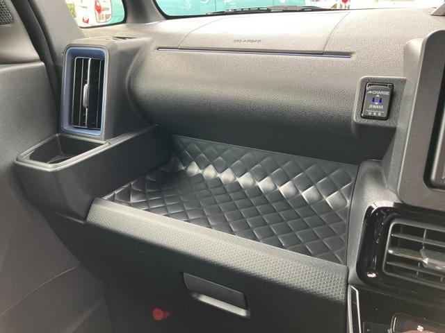 タントカスタムＸ１４インチアルミホイール　大型エアロバンパー　フルＬＥＤヘッドランプ　オート格納式カラードドアミラー　両側パワースライドドア　キーフリーシステム　プッシュボタンスタート（静岡県）の中古車
