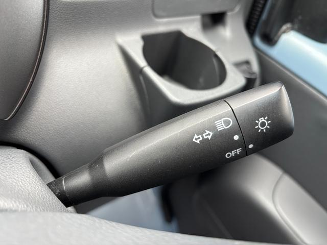 ハイゼットカーゴデッキバンGL4WD 4AT UVカットガラス キーレスエントリー ハロゲンヘッドライト パワーウィンドウ スモークドガラス オーバーヘッドシェルフ(静岡県)の中古車