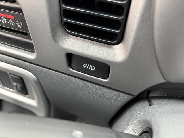 ハイゼットカーゴデッキバンGL4WD 4AT UVカットガラス キーレスエントリー ハロゲンヘッドライト パワーウィンドウ スモークドガラス オーバーヘッドシェルフ(静岡県)の中古車