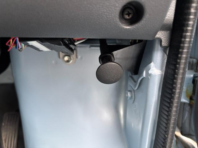 ハイゼットカーゴデッキバンGL4WD 4AT UVカットガラス キーレスエントリー ハロゲンヘッドライト パワーウィンドウ スモークドガラス オーバーヘッドシェルフ(静岡県)の中古車