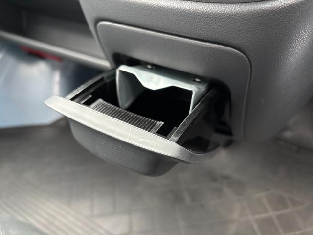 ハイゼットカーゴデッキバンGL4WD 4AT UVカットガラス キーレスエントリー ハロゲンヘッドライト パワーウィンドウ スモークドガラス オーバーヘッドシェルフ(静岡県)の中古車