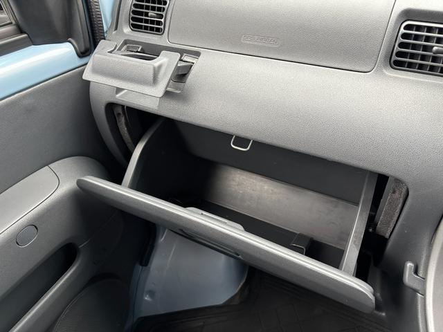 ハイゼットカーゴデッキバンGL4WD 4AT UVカットガラス キーレスエントリー ハロゲンヘッドライト パワーウィンドウ スモークドガラス オーバーヘッドシェルフ(静岡県)の中古車