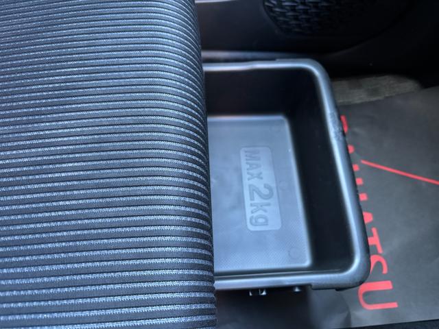 ムーヴＸリミテッドII　ＳＡIIIＬＥＤヘッドランプ　ブラックインテリアパック　１４インチアルミホイール　スーパーＵＶＩＲカットガラス　キーフリーシステム　オートエアコン（プッシュ式）（静岡県）の中古車