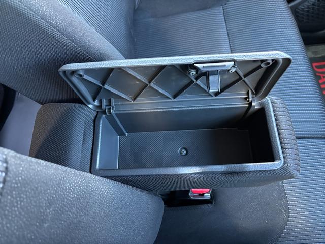 ムーヴＸリミテッドII　ＳＡIIIＬＥＤヘッドランプ　ブラックインテリアパック　１４インチアルミホイール　スーパーＵＶＩＲカットガラス　キーフリーシステム　オートエアコン（プッシュ式）（静岡県）の中古車