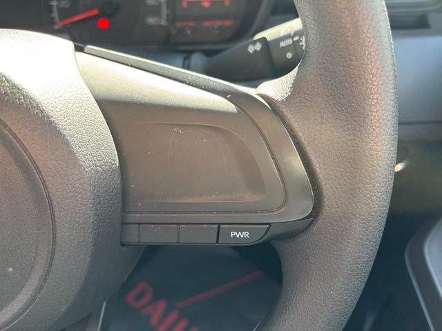 トールＸキーフリーシステム　プッシュボタンスタート　マニュアルエアコン　片側電動スライドドア　ハロゲンヘッドライト　ＵＶカットガラス　フルホイールキャップ（静岡県）の中古車