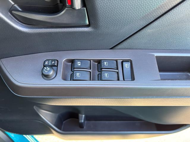 トールＸキーフリーシステム　プッシュボタンスタート　マニュアルエアコン　片側電動スライドドア　ハロゲンヘッドライト　ＵＶカットガラス　フルホイールキャップ（静岡県）の中古車