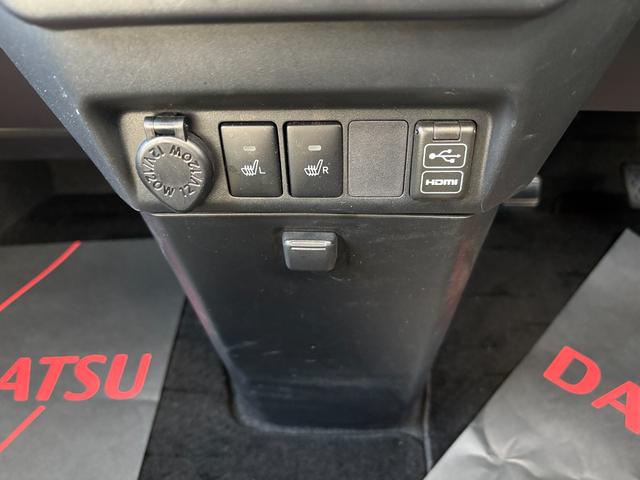 トールＸキーフリーシステム　プッシュボタンスタート　マニュアルエアコン　片側電動スライドドア　ハロゲンヘッドライト　ＵＶカットガラス　フルホイールキャップ（静岡県）の中古車