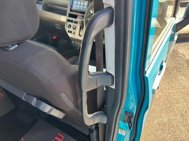 トールＸキーフリーシステム　プッシュボタンスタート　マニュアルエアコン　片側電動スライドドア　ハロゲンヘッドライト　ＵＶカットガラス　フルホイールキャップ（静岡県）の中古車