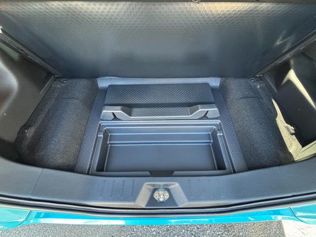 トールＸキーフリーシステム　プッシュボタンスタート　マニュアルエアコン　片側電動スライドドア　ハロゲンヘッドライト　ＵＶカットガラス　フルホイールキャップ（静岡県）の中古車