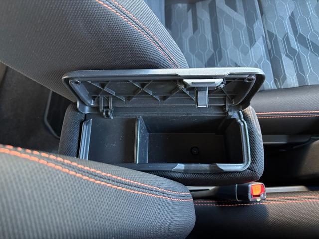 タフトＧターボ１５インチアルミホイール　オートレベリング機能付フルＬＥＤヘッドランプ　ＬＥＤフォグランプ　本革巻ステアリングホイール　本革巻インパネセンターシフト　ＴＦＴカラーマルチインフォメーションディスプレイ（静岡県）の中古車