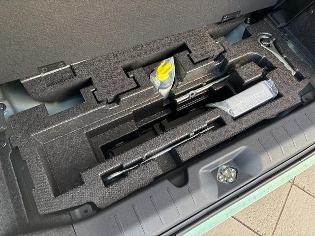 タントL14インチフルホイールキャップ フルLEDヘッドランプ マルチインフォメーションディスプレイ スマートアシスト UVカットガラス(静岡県)の中古車