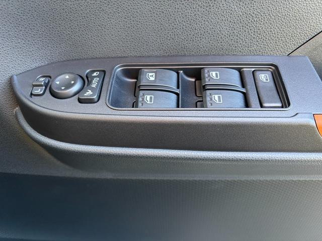 タントファンクロス14インチアルミホイール 大型エアロバンパー フルLEDヘッドランプ オート格納式カラードドアミラー 両側パワースライドドア キーフリーシステム プッシュボタンスタート(静岡県)の中古車