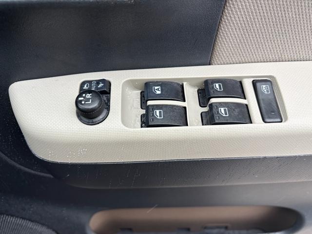 ミラトコットＧ　ＳＡIII１４インチフルホイールキャップ　オートエアコン（プッシュ式）　ＵＶ＆ＩＲカットガラス　キーフリーシステム　ＬＥＤヘッドランプ　ＵＳＢ電源ソケット（静岡県）の中古車