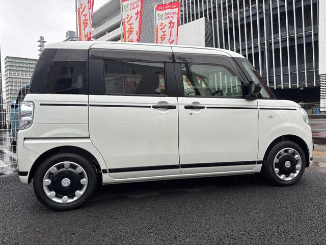 ムーヴキャンバスＧブラックアクセントＶＳ　ＳＡIII１４インチフルホイールキャップ　ＬＥＤヘッドランプ　キーフリーシステム　両側パワースライドドア　オートエアコン（プッシュ式）　オートライト　置きラクボックス（静岡県）の中古車