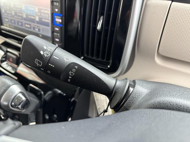 ムーヴキャンバスＧブラックアクセントＶＳ　ＳＡIII１４インチフルホイールキャップ　ＬＥＤヘッドランプ　キーフリーシステム　両側パワースライドドア　オートエアコン（プッシュ式）　オートライト　置きラクボックス（静岡県）の中古車