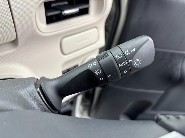 ムーヴキャンバスＧブラックアクセントＶＳ　ＳＡIII１４インチフルホイールキャップ　ＬＥＤヘッドランプ　キーフリーシステム　両側パワースライドドア　オートエアコン（プッシュ式）　オートライト　置きラクボックス（静岡県）の中古車