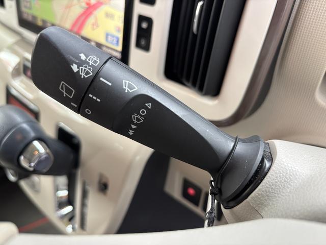 ムーヴキャンバスＧメイクアップＶＳ　ＳＡIII１４インチフルホイールキャップ　ＬＥＤヘッドランプ　キーフリーシステム　両側パワースライドドア　オートエアコン（プッシュ式）　オートライト　置きラクボックス（静岡県）の中古車