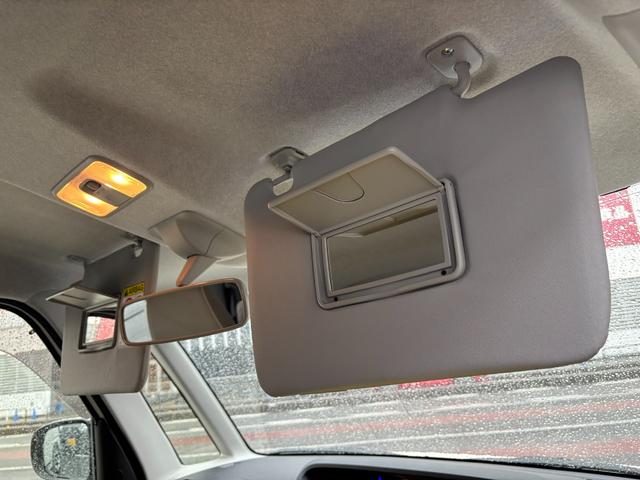 ムーヴキャンバスＧメイクアップＶＳ　ＳＡIII１４インチフルホイールキャップ　ＬＥＤヘッドランプ　キーフリーシステム　両側パワースライドドア　オートエアコン（プッシュ式）　オートライト　置きラクボックス（静岡県）の中古車