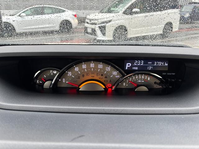 ムーヴキャンバスＧメイクアップＶＳ　ＳＡIII１４インチフルホイールキャップ　ＬＥＤヘッドランプ　キーフリーシステム　両側パワースライドドア　オートエアコン（プッシュ式）　オートライト　置きラクボックス（静岡県）の中古車