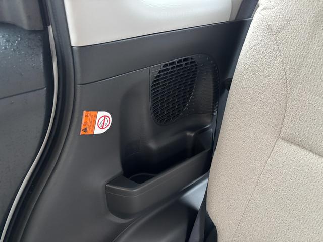 ムーヴキャンバスＧメイクアップＶＳ　ＳＡIII１４インチフルホイールキャップ　ＬＥＤヘッドランプ　キーフリーシステム　両側パワースライドドア　オートエアコン（プッシュ式）　オートライト　置きラクボックス（静岡県）の中古車