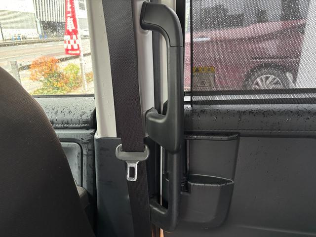 トールＧＬＥＤヘッドランプ　キーフリーシステム　プッシュボタンスタート　オートエアコン（プッシュ式）　両側パワースライドドア　マルチインフォメーションディスプレイ（静岡県）の中古車