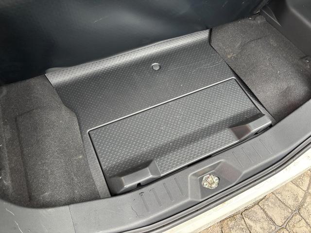 トールＧＬＥＤヘッドランプ　キーフリーシステム　プッシュボタンスタート　オートエアコン（プッシュ式）　両側パワースライドドア　マルチインフォメーションディスプレイ（静岡県）の中古車