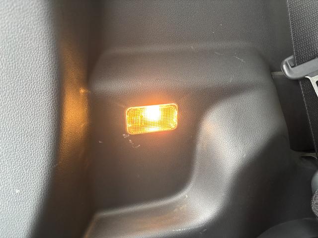 トールＧＬＥＤヘッドランプ　キーフリーシステム　プッシュボタンスタート　オートエアコン（プッシュ式）　両側パワースライドドア　マルチインフォメーションディスプレイ（静岡県）の中古車