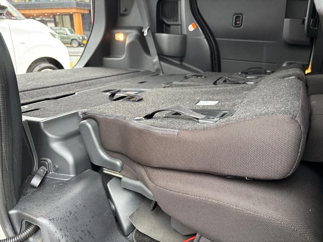 トールＧＬＥＤヘッドランプ　キーフリーシステム　プッシュボタンスタート　オートエアコン（プッシュ式）　両側パワースライドドア　マルチインフォメーションディスプレイ（静岡県）の中古車