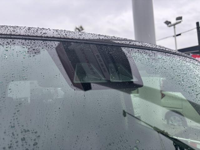 トールカスタムＧＬＥＤヘッドランプ　キーフリーシステム　プッシュボタンスタート　オートエアコン（プッシュ式）　両側パワースライドドア　マルチインフォメーションディスプレイ（静岡県）の中古車