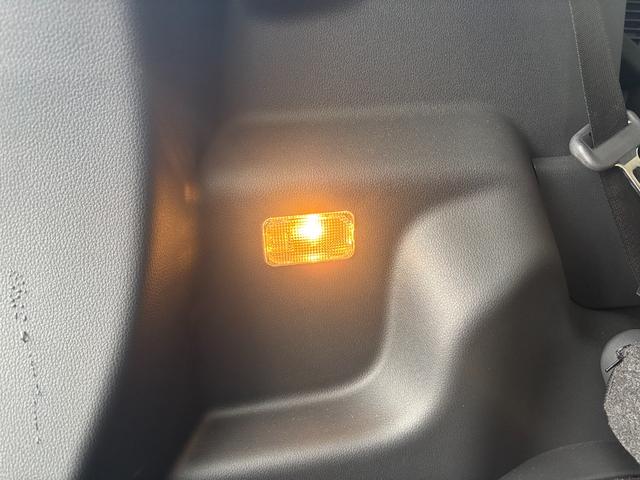 トールカスタムＧＬＥＤヘッドランプ　キーフリーシステム　プッシュボタンスタート　オートエアコン（プッシュ式）　両側パワースライドドア　マルチインフォメーションディスプレイ（静岡県）の中古車