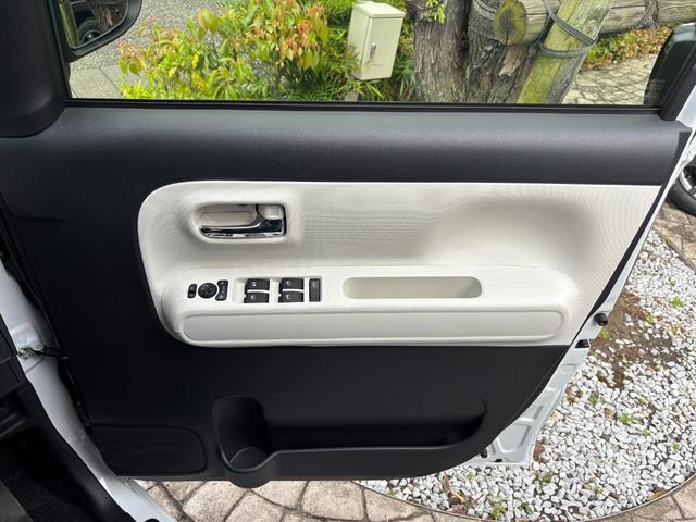 ムーヴキャンバスストライプスＧターボ１４インチフルホイールキャップ　ＬＥＤヘッドランプ　ＬＥＤフォグランプ　ホっとカップホルダー　両側パワースライドドア　キーフリーシステム　プッシュボタンスタート　ＵＶカットガラス（静岡県）の中古車