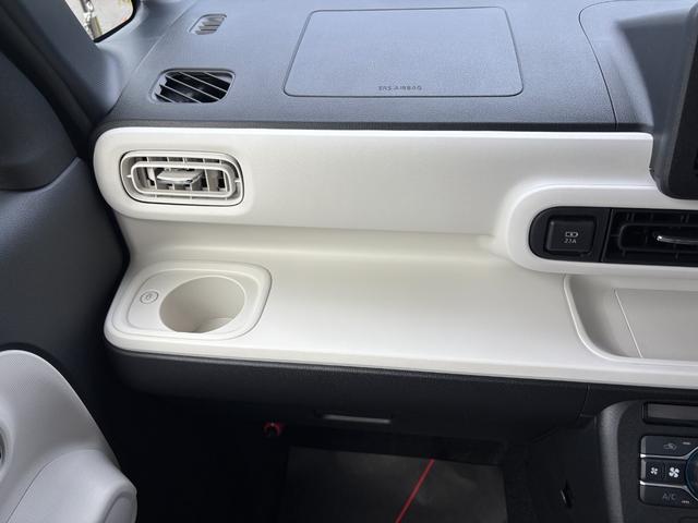 ムーヴキャンバスストライプスＧターボ１４インチフルホイールキャップ　ＬＥＤヘッドランプ　ＬＥＤフォグランプ　ホっとカップホルダー　両側パワースライドドア　キーフリーシステム　プッシュボタンスタート　ＵＶカットガラス（静岡県）の中古車