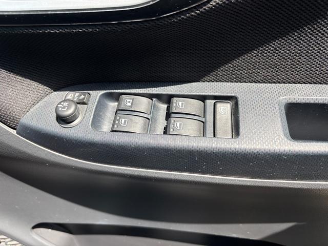 ムーヴカスタム Xリミテッド SAIII14インチアルミホイール スーパーUVIRカットガラス ウレタンステアリングホイール ウレタンインパネセンターシフト LEDルームランプ(静岡県)の中古車