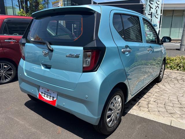 ミライースL SAIII13インチフルホイールキャップ マルチリフレクターハロゲンヘッドランプ 可倒式ドアミラー 自発光式デジタルメーターアンバーイルミネーションメーター マニュアルエアコン(ダイヤル式) キーレスエントリー(静岡県)の中古車