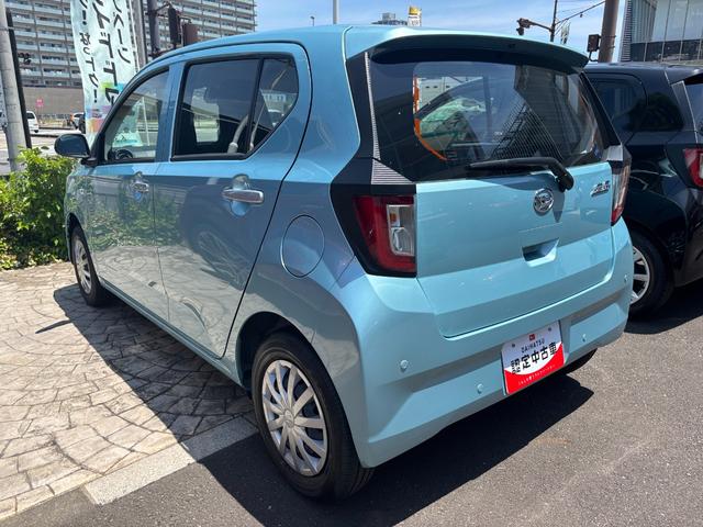 ミライースL SAIII13インチフルホイールキャップ マルチリフレクターハロゲンヘッドランプ 可倒式ドアミラー 自発光式デジタルメーターアンバーイルミネーションメーター マニュアルエアコン(ダイヤル式) キーレスエントリー(静岡県)の中古車