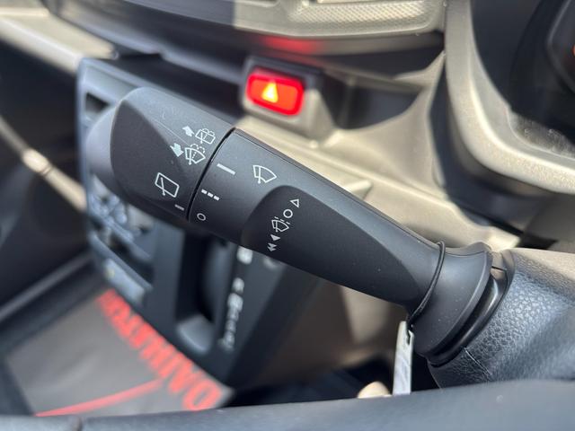 ミライースL SAIII13インチフルホイールキャップ マルチリフレクターハロゲンヘッドランプ 可倒式ドアミラー 自発光式デジタルメーターアンバーイルミネーションメーター マニュアルエアコン(ダイヤル式) キーレスエントリー(静岡県)の中古車