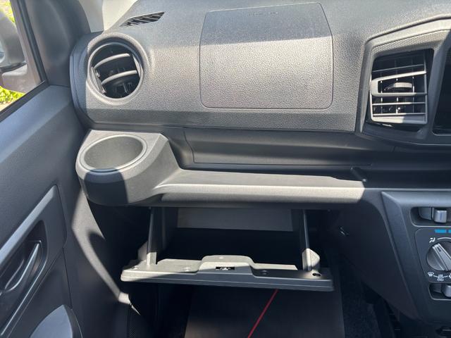 ミライースL SAIII13インチフルホイールキャップ マルチリフレクターハロゲンヘッドランプ 可倒式ドアミラー 自発光式デジタルメーターアンバーイルミネーションメーター マニュアルエアコン(ダイヤル式) キーレスエントリー(静岡県)の中古車