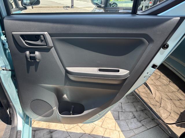 ミライースL SAIII13インチフルホイールキャップ マルチリフレクターハロゲンヘッドランプ 可倒式ドアミラー 自発光式デジタルメーターアンバーイルミネーションメーター マニュアルエアコン(ダイヤル式) キーレスエントリー(静岡県)の中古車