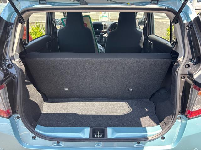 ミライースL SAIII13インチフルホイールキャップ マルチリフレクターハロゲンヘッドランプ 可倒式ドアミラー 自発光式デジタルメーターアンバーイルミネーションメーター マニュアルエアコン(ダイヤル式) キーレスエントリー(静岡県)の中古車