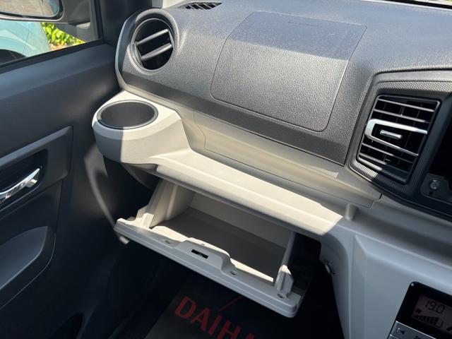 ミライースG SAIII14インチアルミホイール LEDヘッドランプ オート格納式カラードドアミラー 自発光式デジタルメーターブルーイルミネーションメーター オートエアコン(プッシュ式) キーフリーシステム(静岡県)の中古車