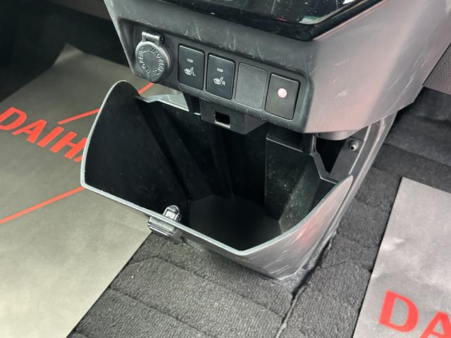 トールカスタムＧ　ターボＬＥＤヘッドランプ　キーフリーシステム　プッシュボタンスタート　オートエアコン（プッシュ式）　両側パワースライドドア　マルチインフォメーションディスプレイ（静岡県）の中古車