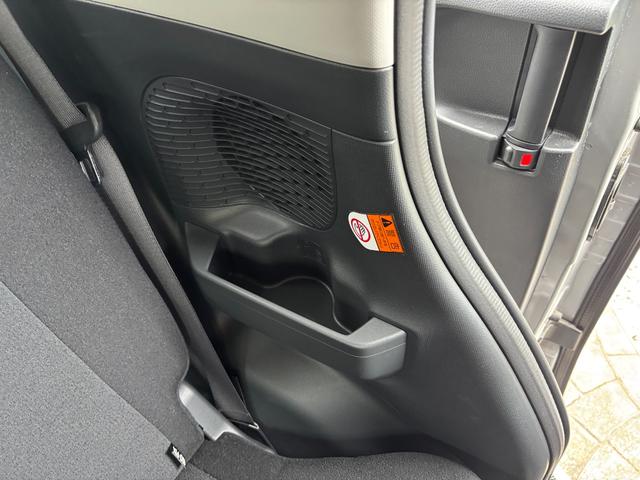 ムーヴキャンバスGブラックインテリアVS SAIII14インチフルホイールキャップ LEDヘッドランプ キーフリーシステム 両側パワースライドドア オートエアコン(プッシュ式) オートライト 置きラクボックス(静岡県)の中古車