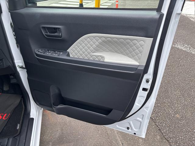 タントX 雹害車14インチフルホイールキャップ フルLEDヘッドランプ オート格納式カラードドアミラー 左側パワースライドドア TFTカラーマルチインフォメーションディスプレイ フルファブリックシート(静岡県)の中古車