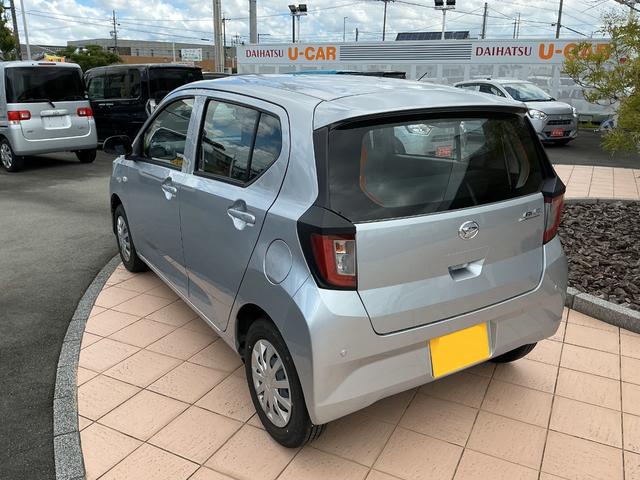 ミライースＬ　ＳＡIII１３インチフルホイールキャップ　マルチリフレクターハロゲンヘッドランプ　可倒式ドアミラー　自発光式デジタルメーターアンバーイルミネーションメーター　マニュアルエアコン（ダイヤル式）　キーレスエントリー（静岡県）の中古車