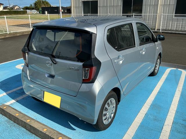 ミライースＬ　ＳＡIII１３インチフルホイールキャップ　マルチリフレクターハロゲンヘッドランプ　可倒式ドアミラー　自発光式デジタルメーターアンバーイルミネーションメーター　マニュアルエアコン（ダイヤル式）　キーレスエントリー（静岡県）の中古車