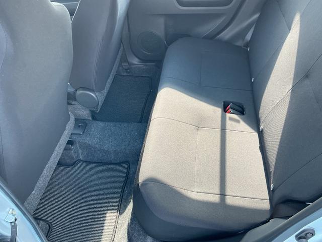 ミライースＬ　ＳＡIII１３インチフルホイールキャップ　マルチリフレクターハロゲンヘッドランプ　可倒式ドアミラー　自発光式デジタルメーターアンバーイルミネーションメーター　マニュアルエアコン（ダイヤル式）　キーレスエントリー（静岡県）の中古車