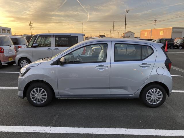 ミライースL SAIII13インチフルホイールキャップ マルチリフレクターハロゲンヘッドランプ 可倒式ドアミラー 自発光式デジタルメーターアンバーイルミネーションメーター マニュアルエアコン(ダイヤル式) キーレスエントリー(静岡県)の中古車