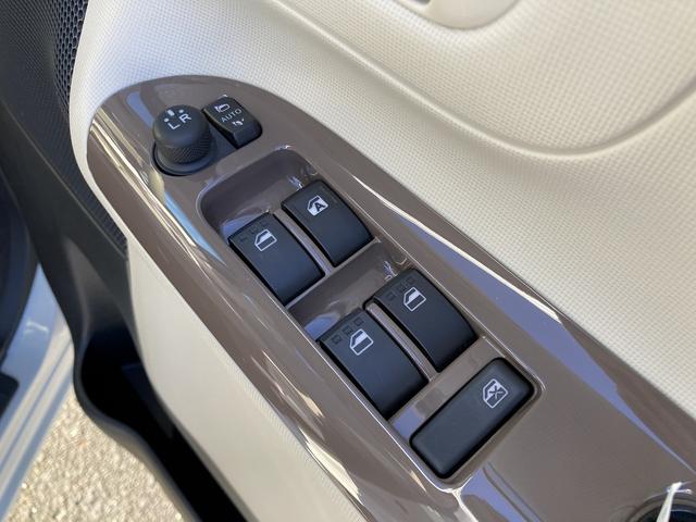 ムーヴキャンバスGメイクアップVS SAIII14インチフルホイールキャップ LEDヘッドランプ キーフリーシステム 両側パワースライドドア オートエアコン(プッシュ式) オートライト 置きラクボックス(静岡県)の中古車