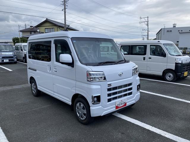 ハイゼットカーゴクルーズＣＶＴ　電動格納式カラードドアミラー　スーパーＵＶＩＲカットガラス（フロントウィンドウ）　１２インチフルホイールキャップ　撥水フルファヴリックシート表皮　大型ＬＥＤ荷室灯　キーフリーシステム（静岡県）の中古車