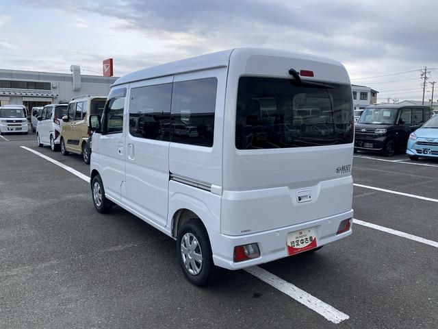 ハイゼットカーゴクルーズＣＶＴ　電動格納式カラードドアミラー　スーパーＵＶＩＲカットガラス（フロントウィンドウ）　１２インチフルホイールキャップ　撥水フルファヴリックシート表皮　大型ＬＥＤ荷室灯　キーフリーシステム（静岡県）の中古車